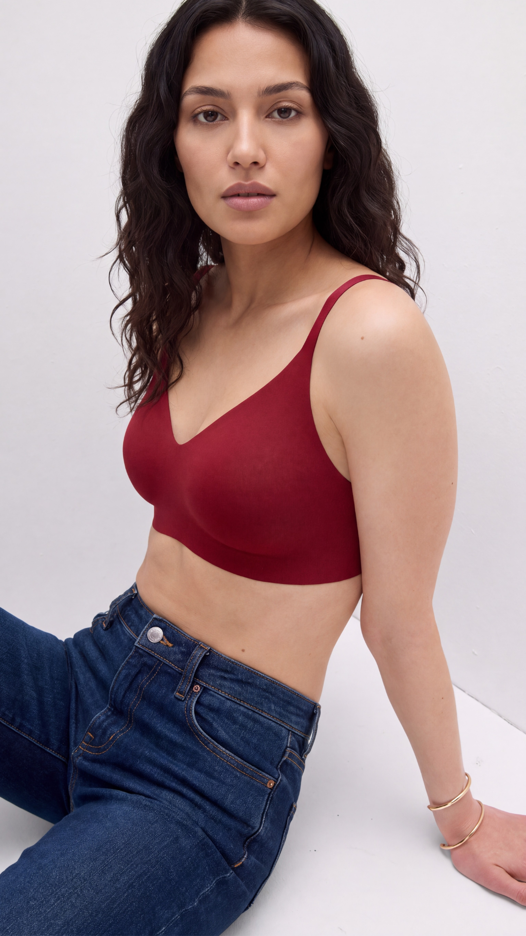 Soutien-gorge sans coutures, push-up et décolleté en V profond, sans armatures, en gelée.